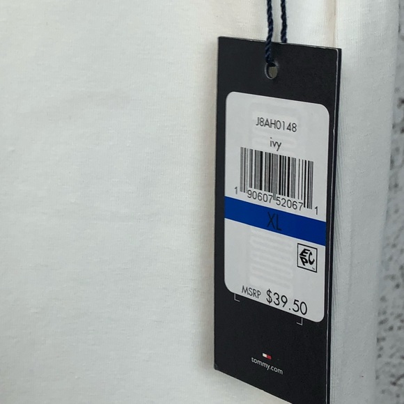 Casual Tommy Hilfiger Tee - Picture 2 of 4